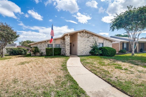 Photo of 4332 O Hare Drive, Mesquite, TX 75150 (MLS # 21419941)