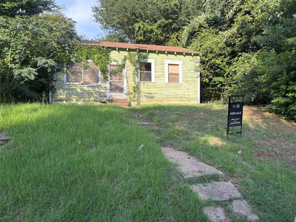 806 Fort Street