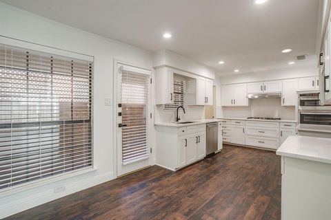 Tiny photo for 1115 Olde Towne Drive, Irving, TX 75061 (MLS # 21197538)