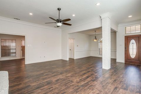 Tiny photo for 1115 Olde Towne Drive, Irving, TX 75061 (MLS # 21197538)