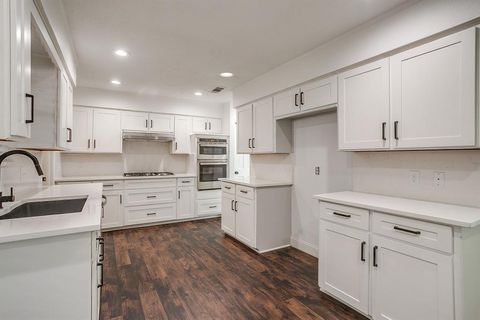 Tiny photo for 1115 Olde Towne Drive, Irving, TX 75061 (MLS # 21197538)