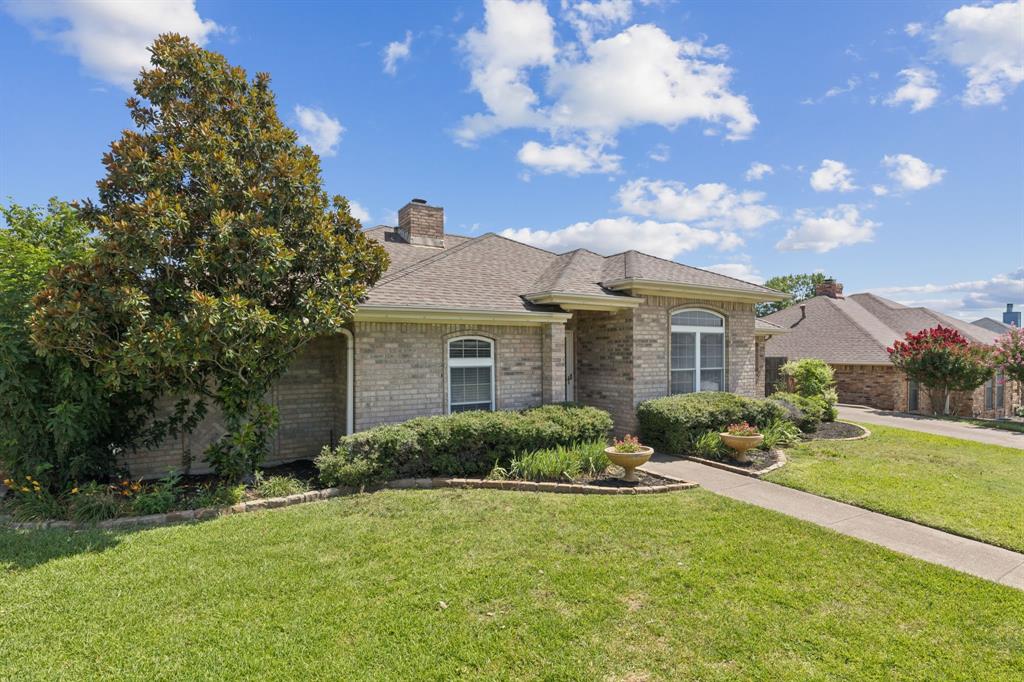 2324 Ridgewood