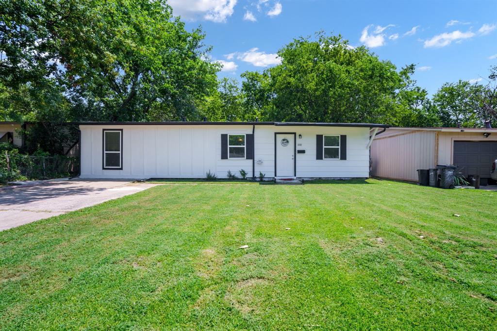 808 Grande Drive