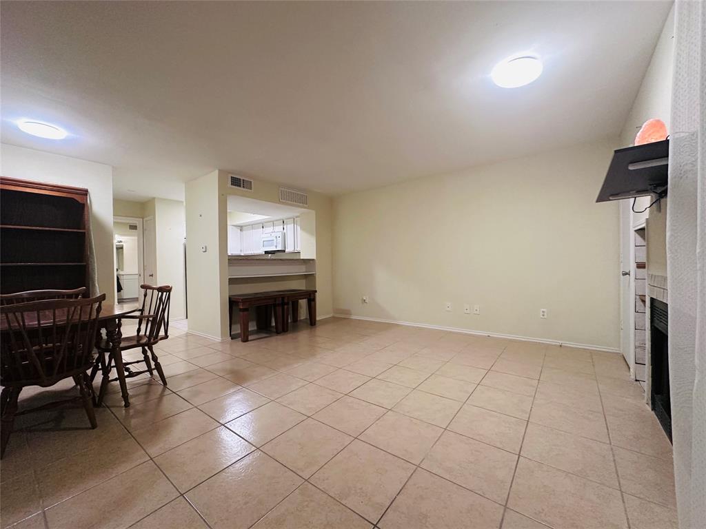 Richland Trace Condo Ph I-Xi - Residential