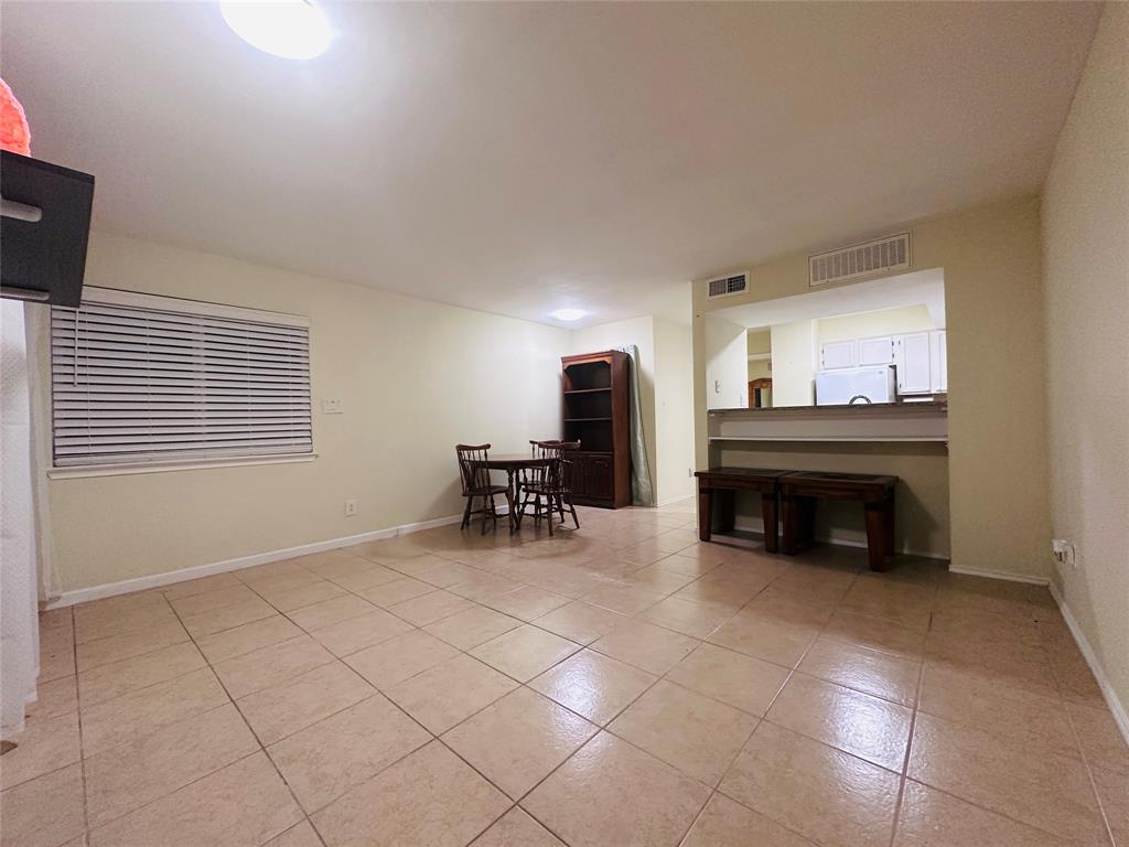 Richland Trace Condo Ph I-Xi - Residential