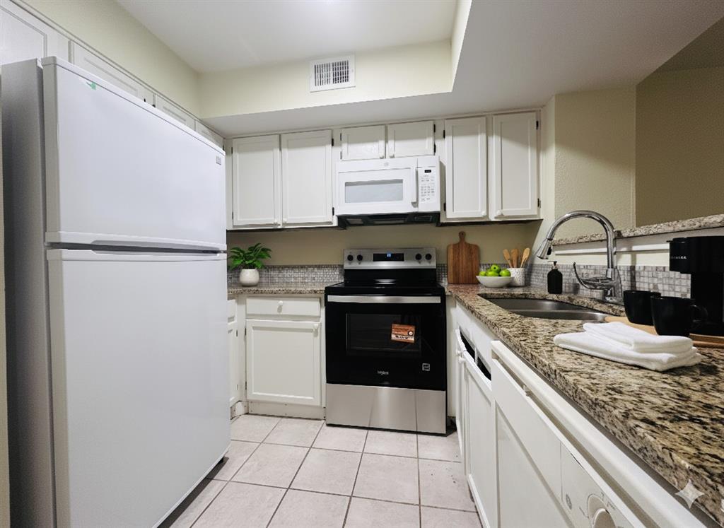 9827 Walnut Street 113