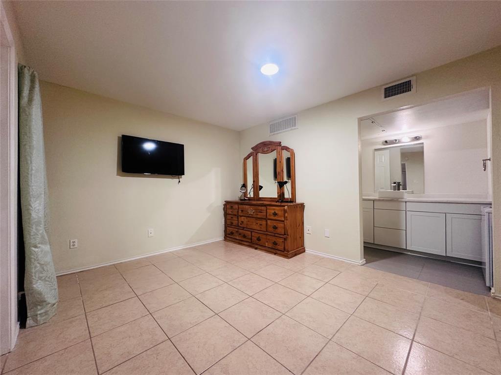 Richland Trace Condo Ph I-Xi - Residential