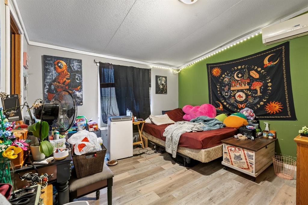 H R CRAIG - Residential