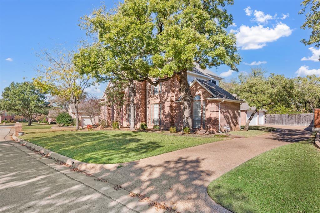 5519 Hunterwood Lane