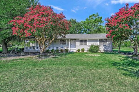 A home in Gunter