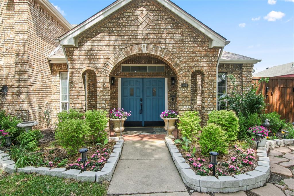 801 Fall Drive