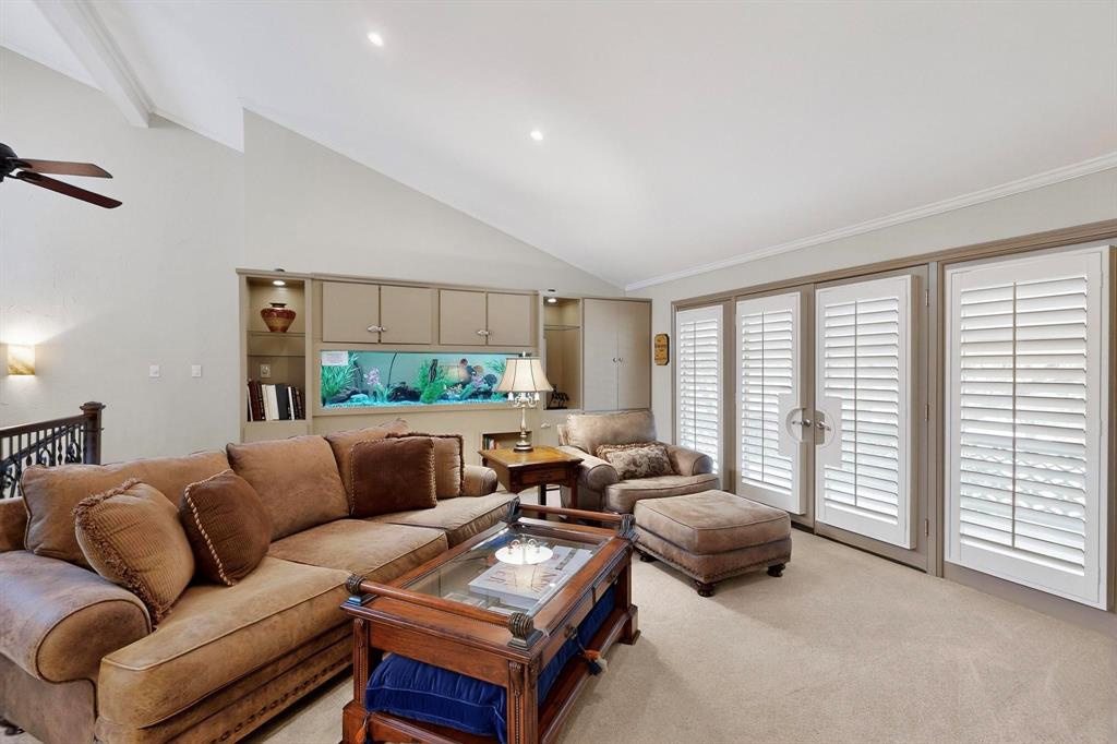 2627 Lakehill Lane
