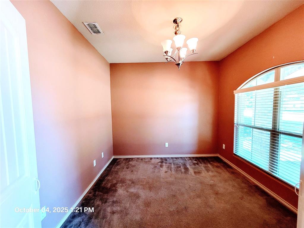 912 Iona Drive