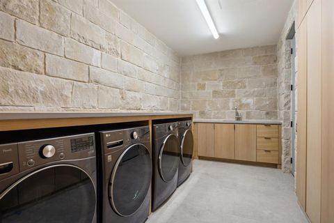 Tiny photo for 12590 Sea Island Dr, Malakoff, TX 75148 (MLS # 20923981)