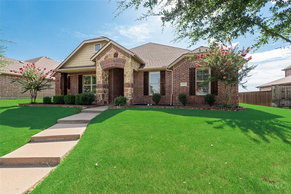 Photo of 12376 Jules Drive, Frisco, TX 75033 (MLS # 21320681)