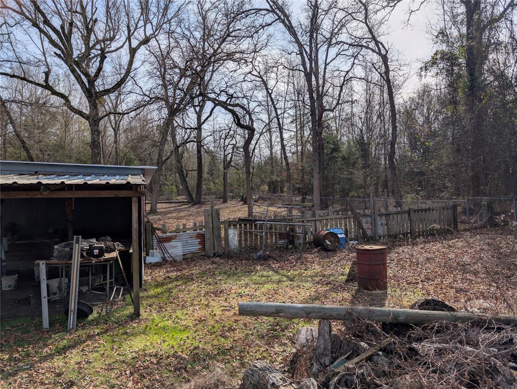 W R Powell Surv Abs #643 - Land