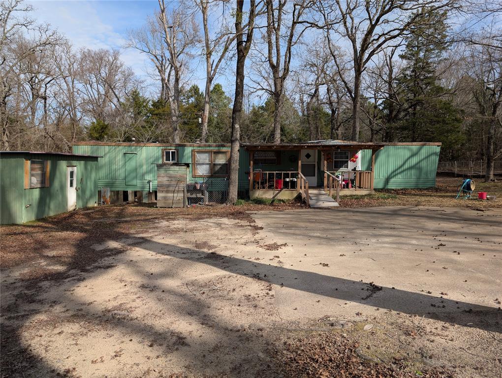 W R Powell Surv Abs #643 - Land