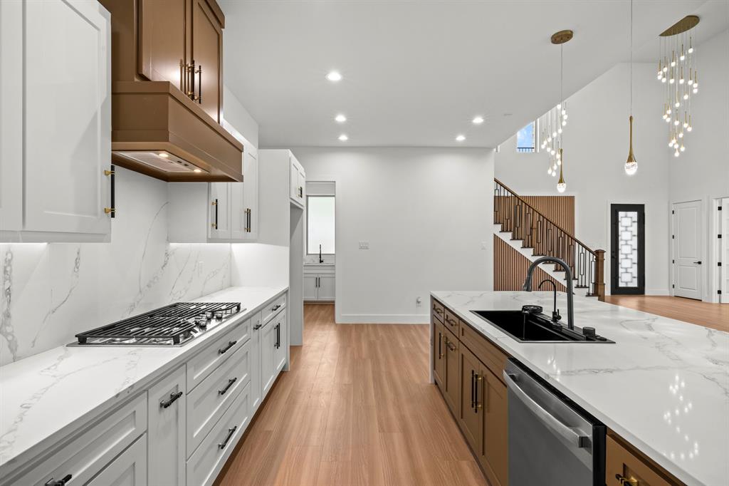 Lake Country Estates Add - Residential