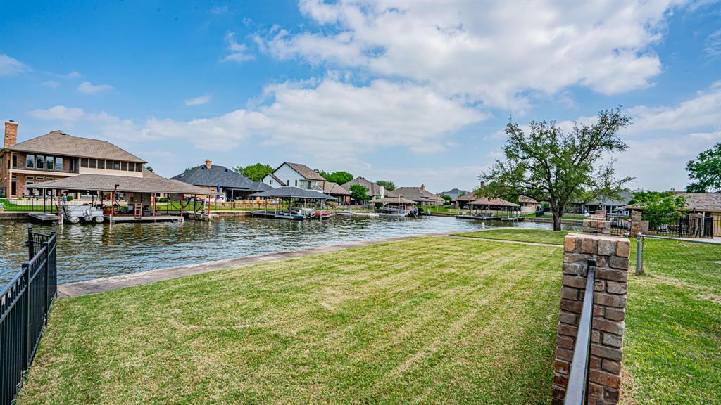 Waters Edge - Residential