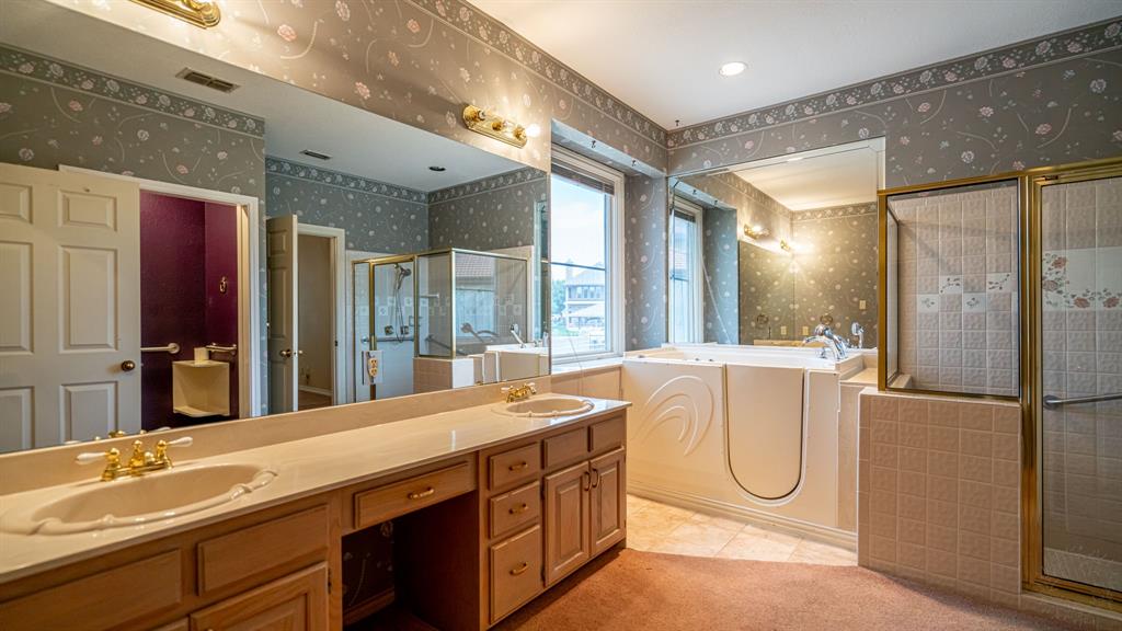 Waters Edge - Residential