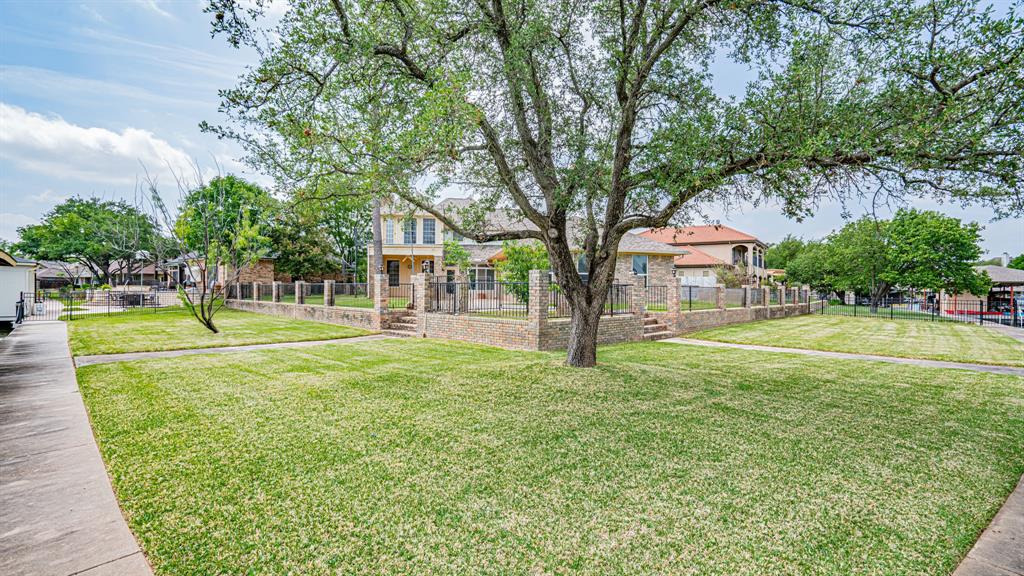 Waters Edge - Residential