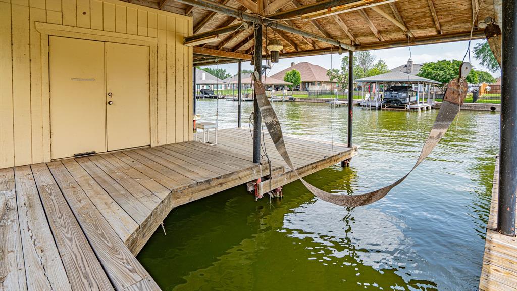 Waters Edge - Residential