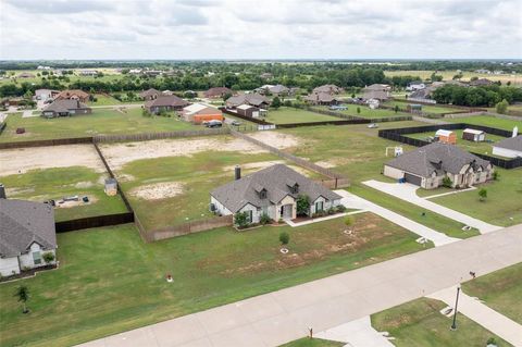 A home in Waxahachie