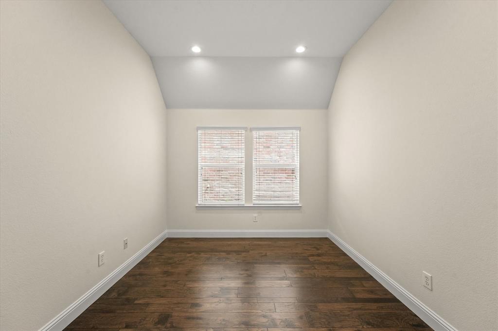 Woodbridge Ph 13 - Residential