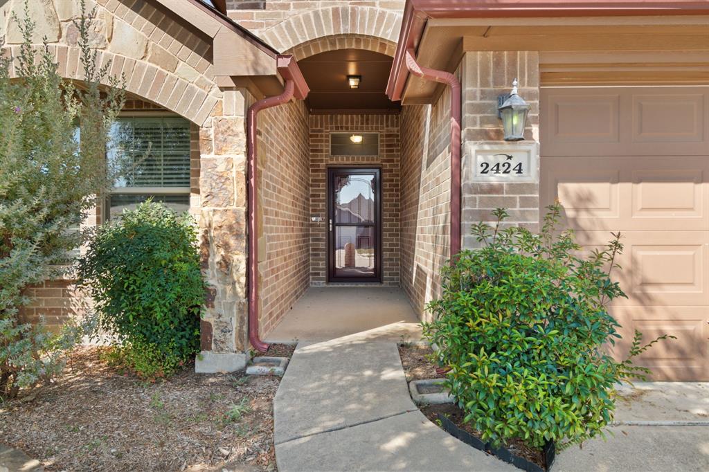 2424 Wakecrest Drive