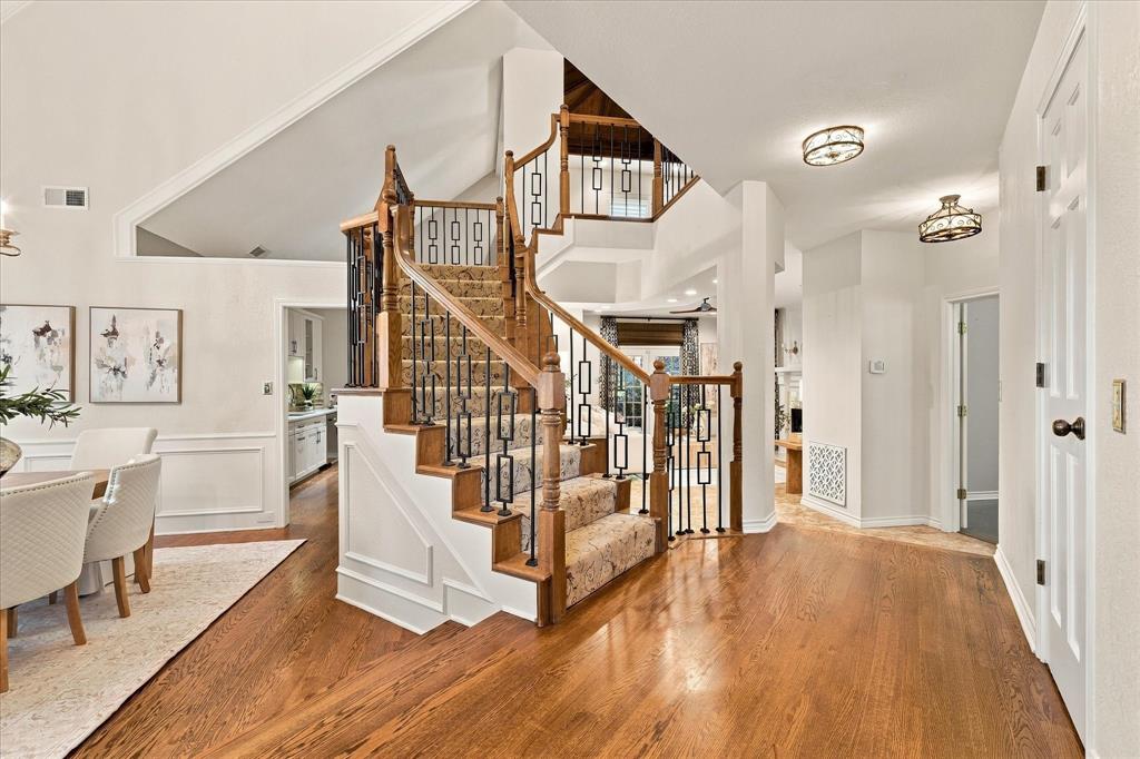 82 Remington Drive W
