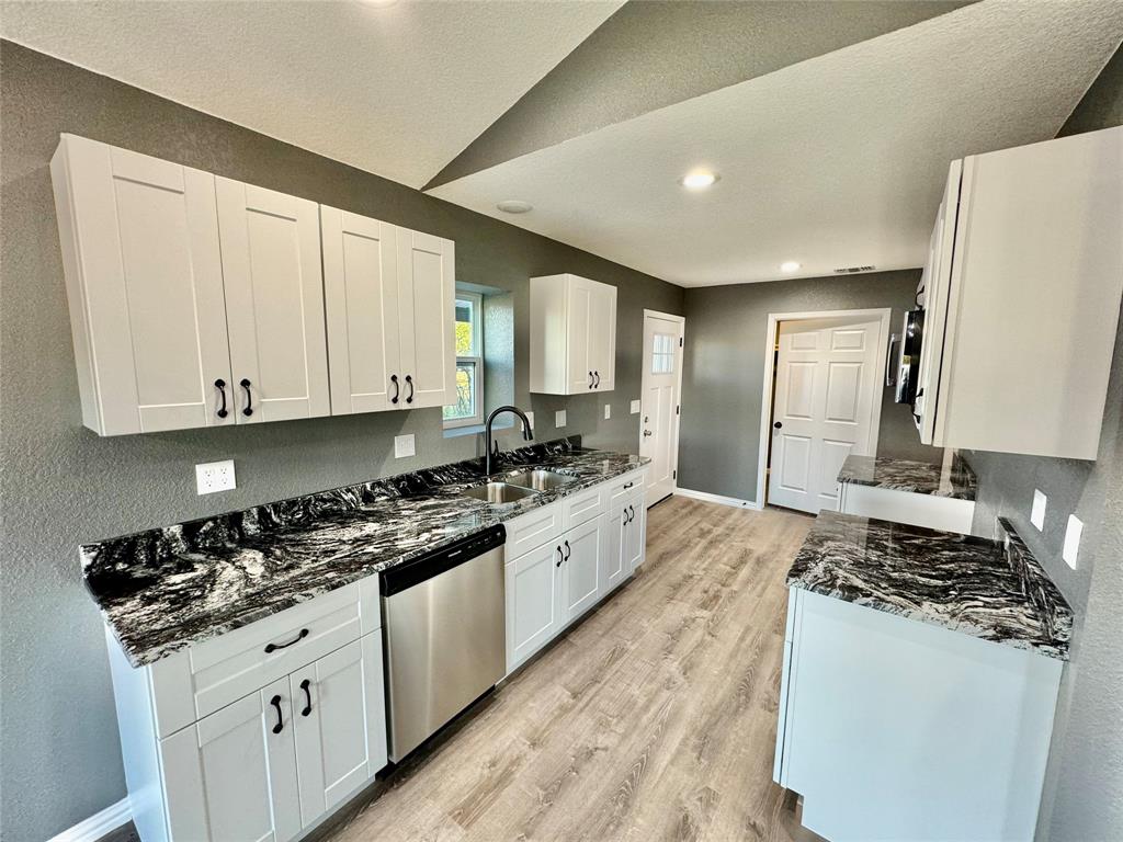 Lake Country Acres - Residential