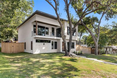 10434 Vinemont Street Dallas TX 75218