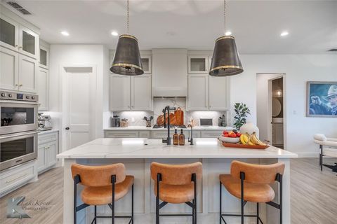 Tiny photo for 202 Spring Gap Avenue, Abilene, TX 79606 (MLS # 21100813)