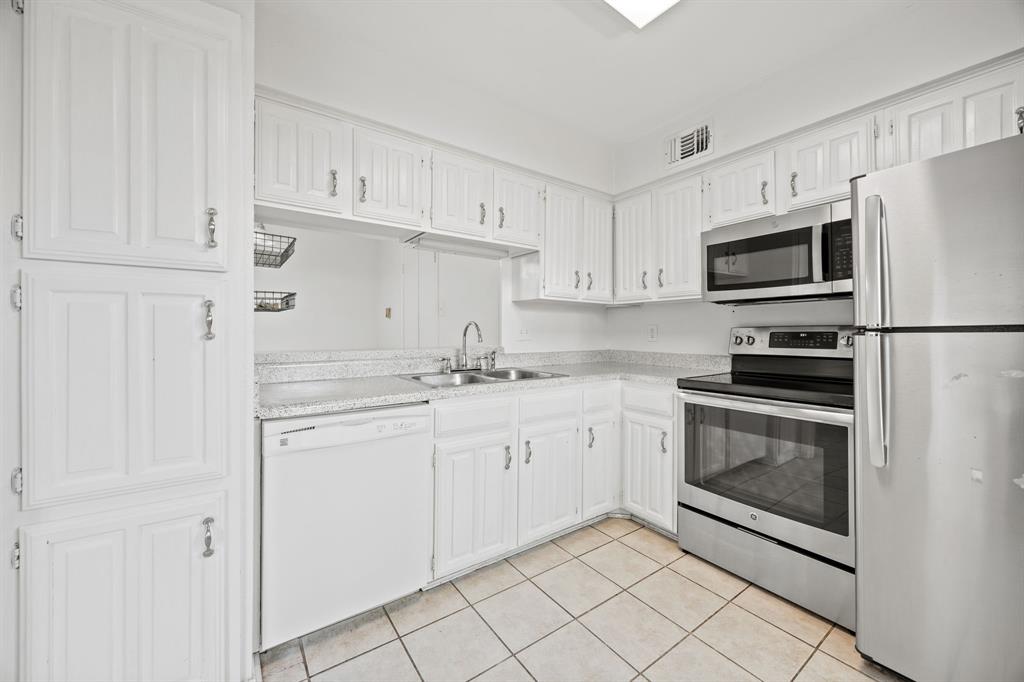 333 Melrose Drive 35B