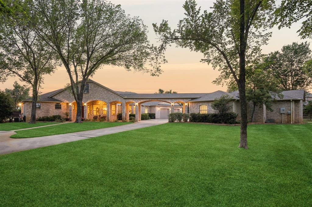 1135 Copper Canyon Road