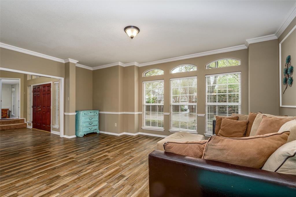 733 Autumn Oaks Drive