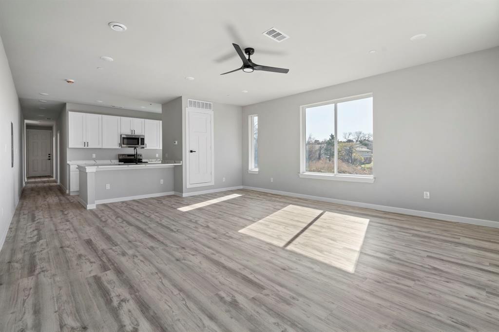 948 Corinth Street 3