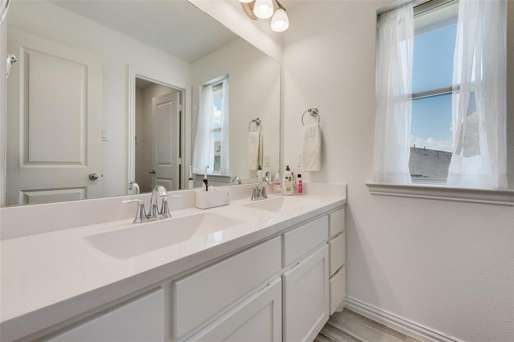 VIRIDIAN VILLAGE 2C - Residential Lease