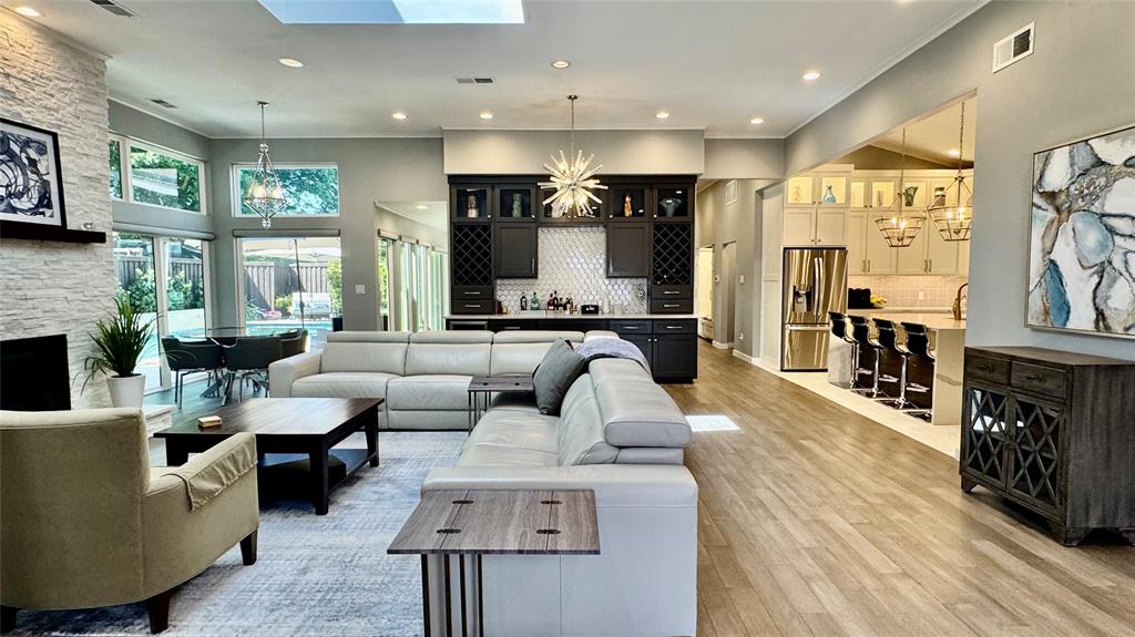 5801 Gallant Fox Lane
