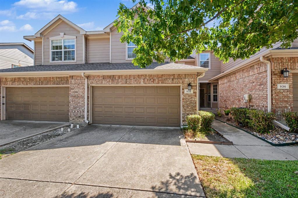 932 Avondale Lane