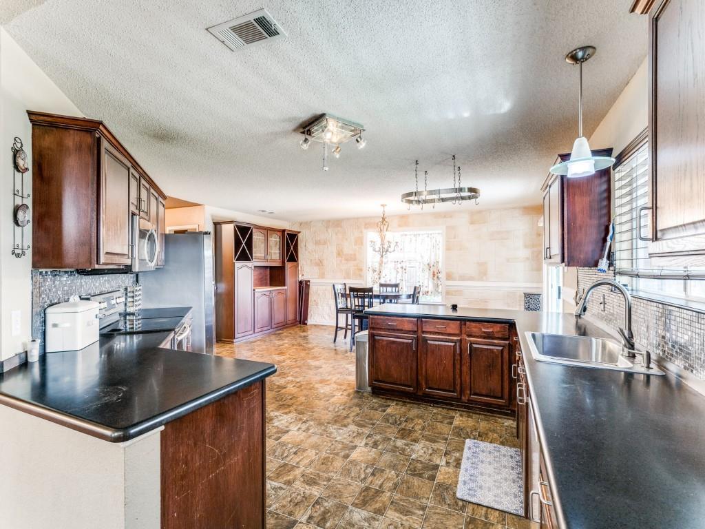 10708 Emerald Park Lane