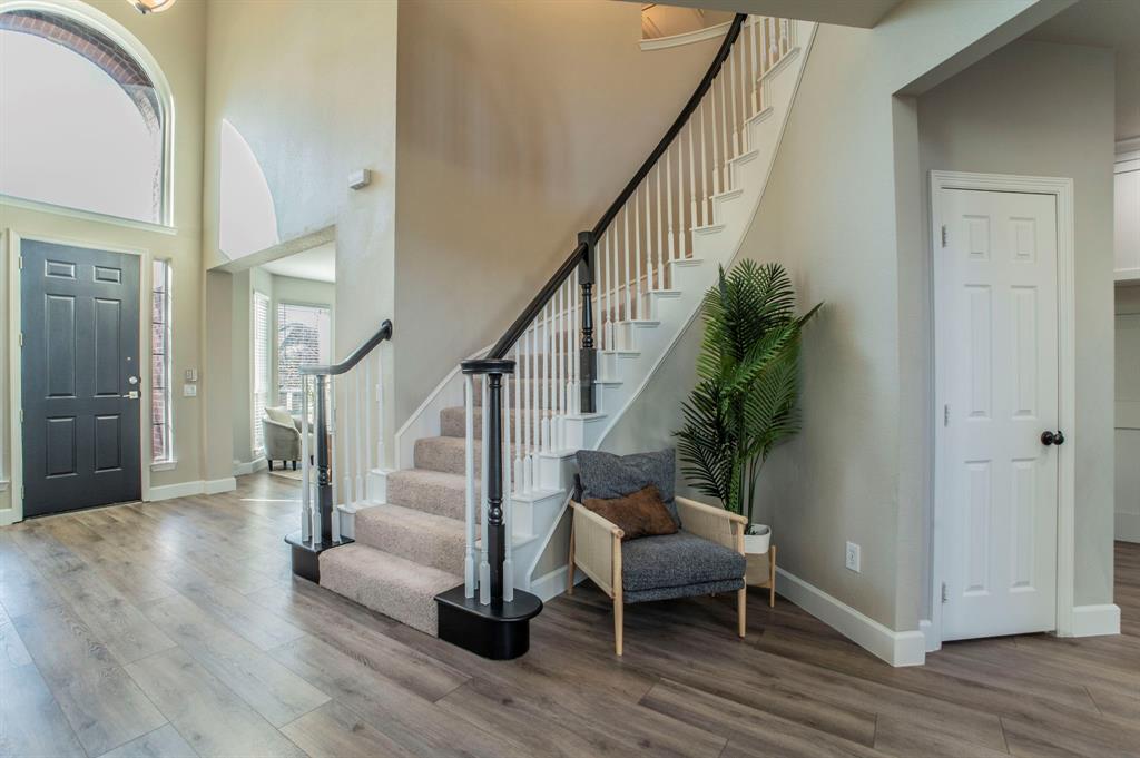 4539 Oak Shores Drive