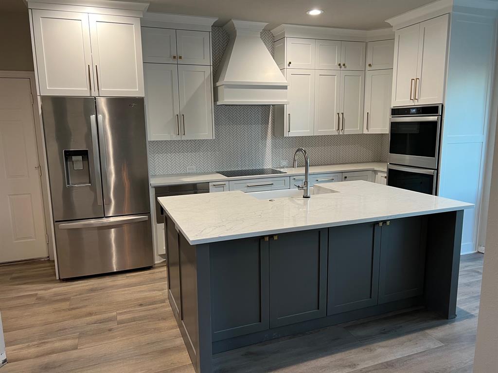 4539 Oak Shores Drive