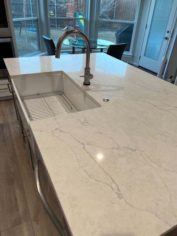 4539 Oak Shores Drive