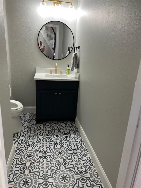 4539 Oak Shores Drive