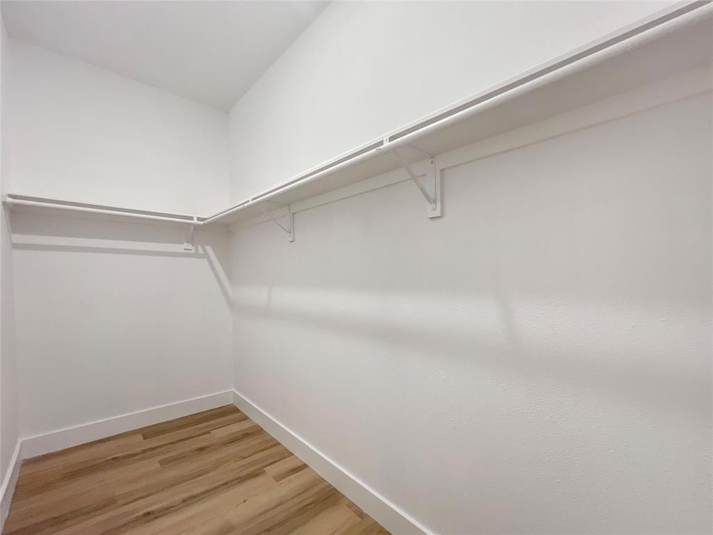 H T Lackeys 02 Ave - Residential