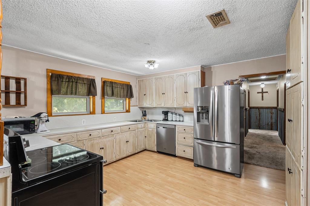 Abst 172 TR 20 T D Clark Acres 2.0 - Residential