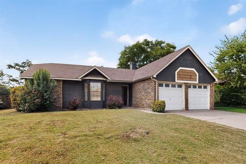 2339 Dartmouth Drive Grand Prairie TX 75052