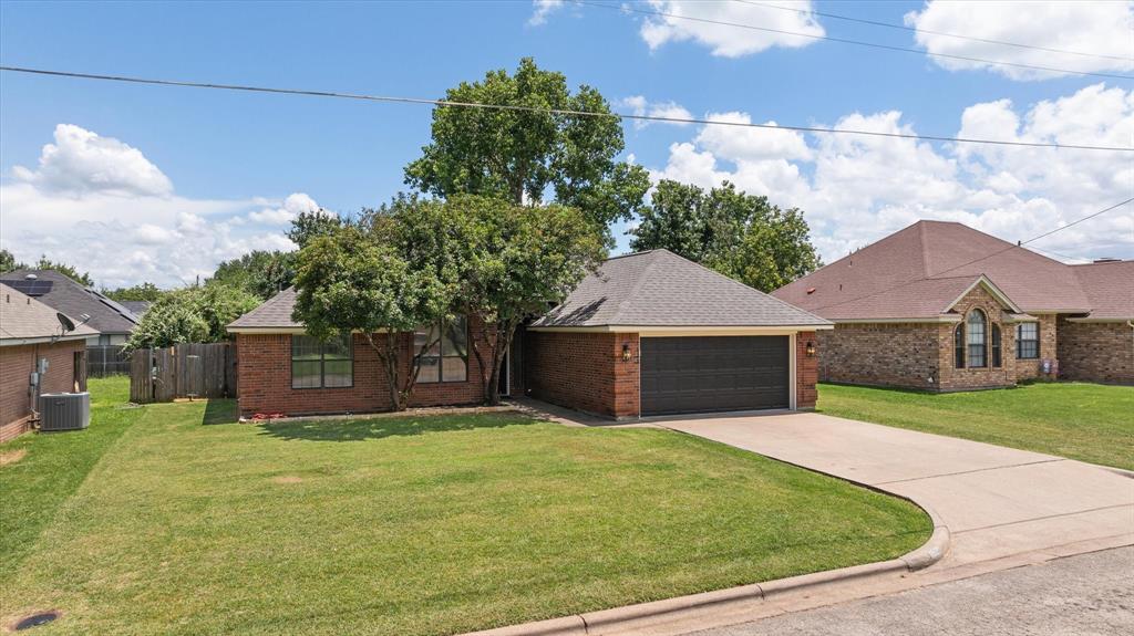 1523 Sunflower Lane