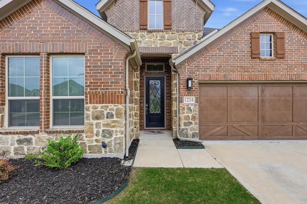 1224 Villalonga Drive